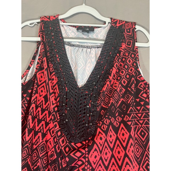 AGB Women's Red Black Geometric Print V Neck Sleeveless Tunic Top XL - Picture 2 of 4